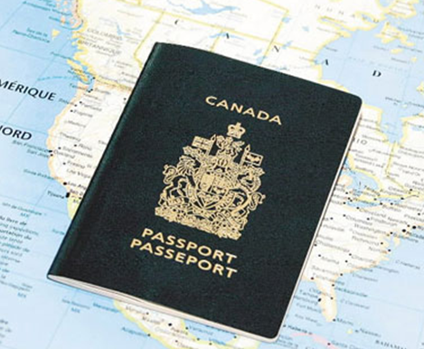 加拿大留学移民，选择入籍还是拿枫叶卡？